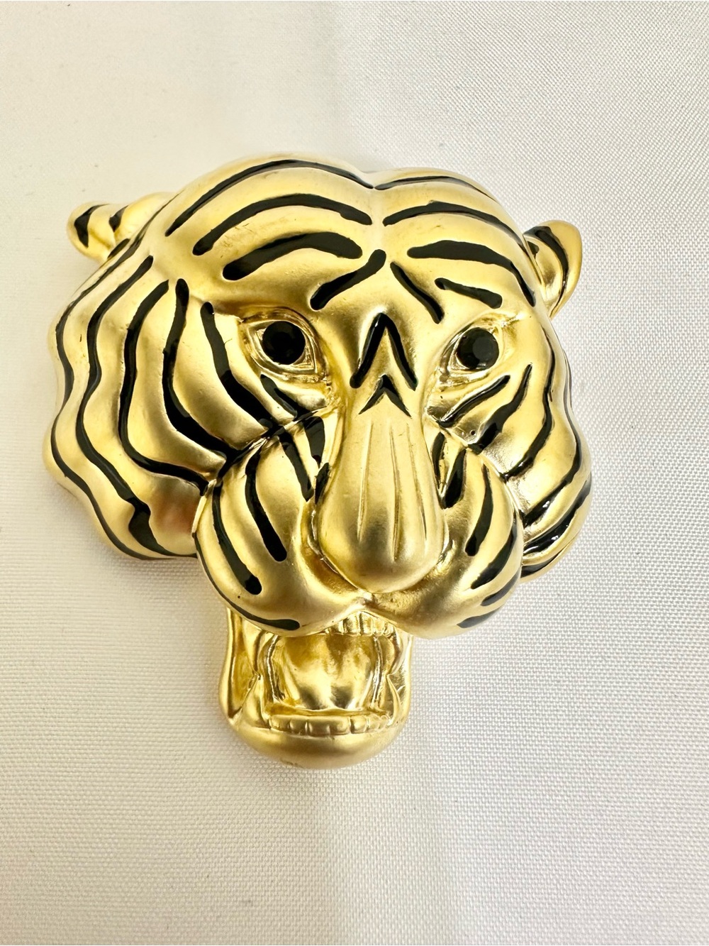 Beautiful Vintage Matte Gold Plated Tiger Head Brooch